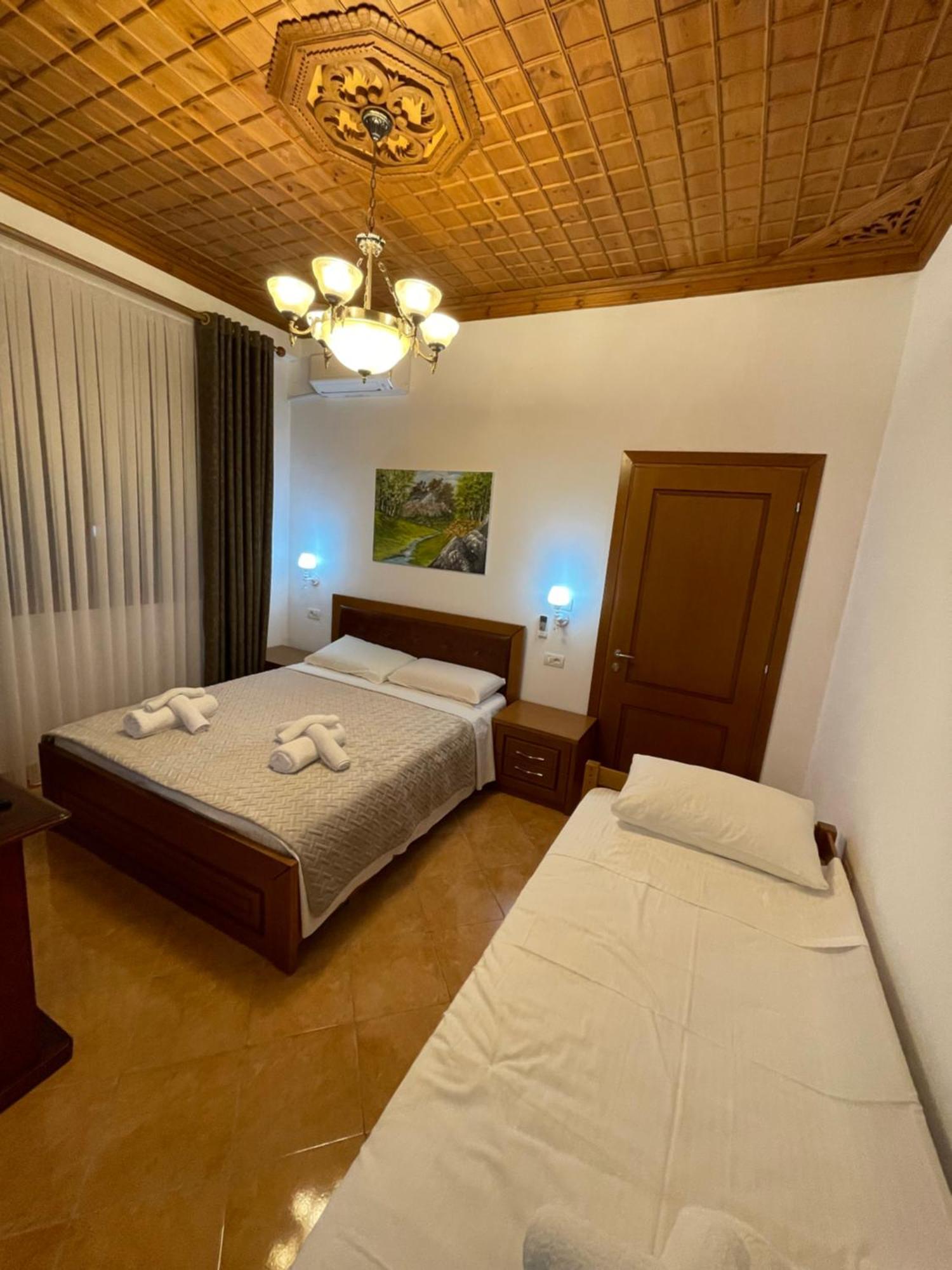 Vila At Berat Extérieur photo