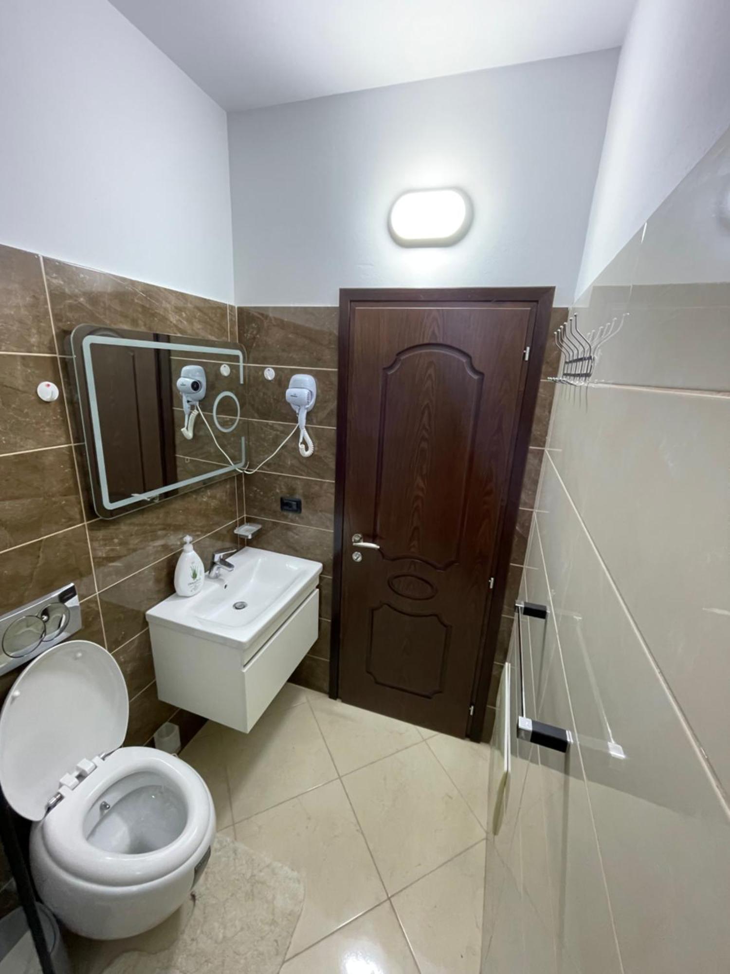 Vila At Berat Extérieur photo