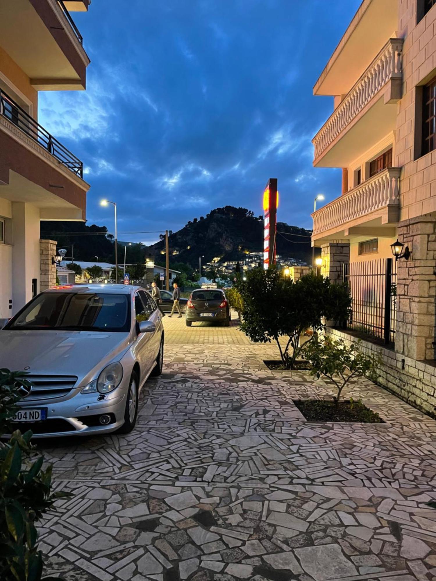 Vila At Berat Extérieur photo