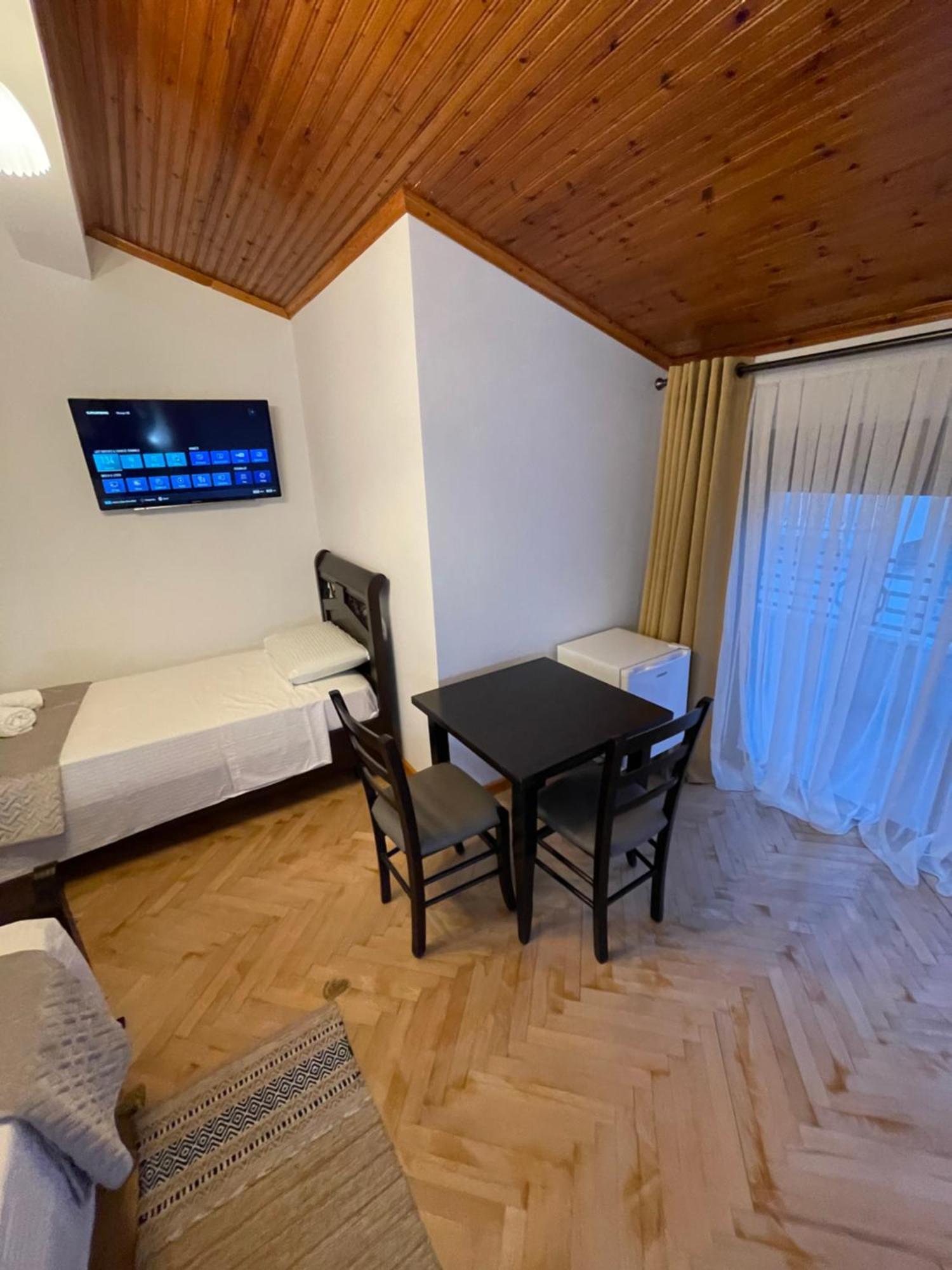 Vila At Berat Extérieur photo