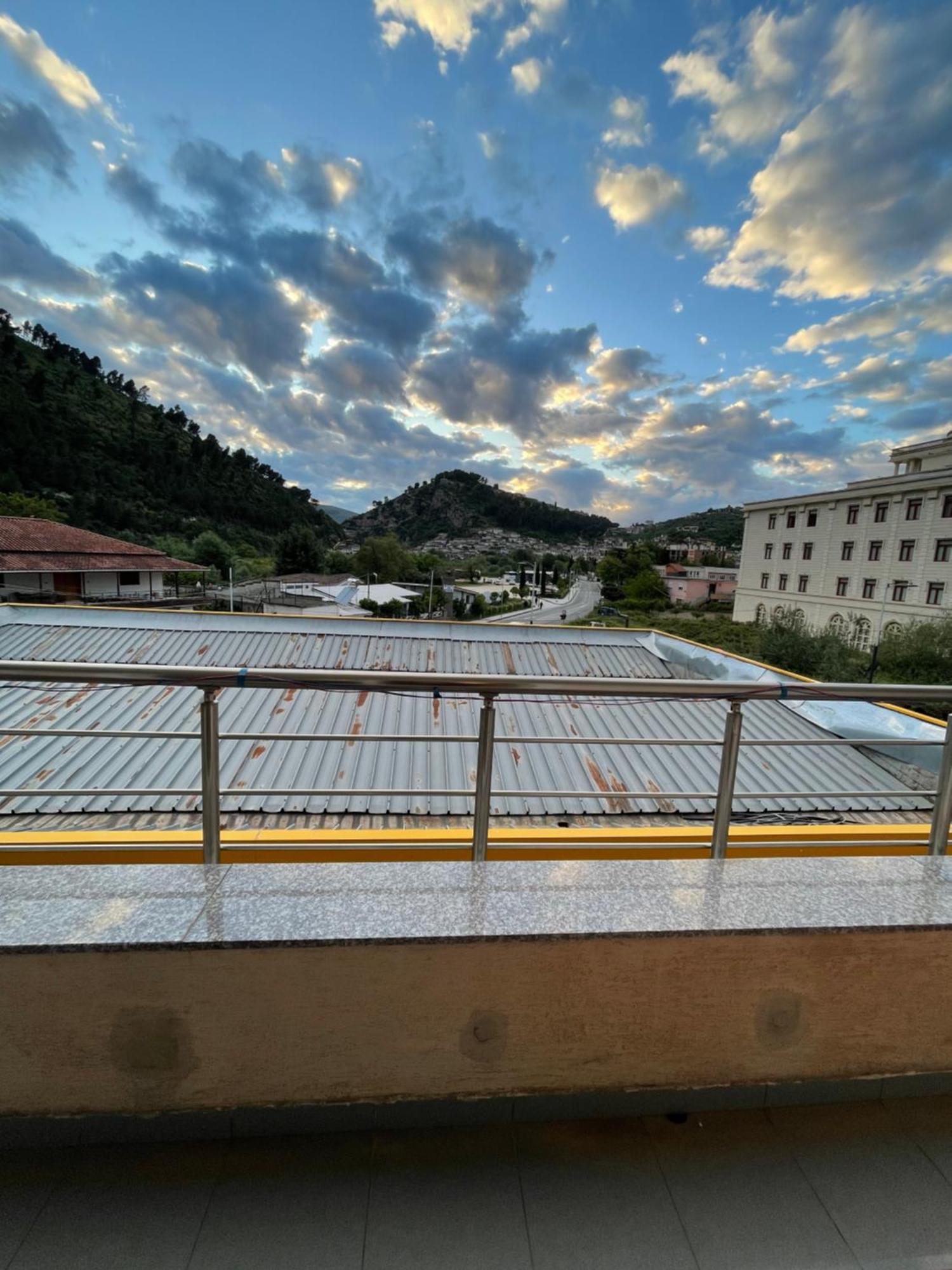 Vila At Berat Extérieur photo